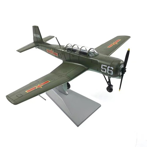 1:48 Nanchang CJ6/PT-6 Training Aircraft Display Model With Stand Simulation - Picture 5 of 12