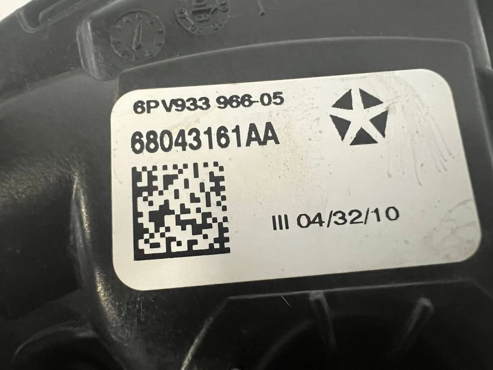 OEM 2009-2018 DODGE RAM 1500 ACCELERATOR GAS PEDAL. 68043161AA - Image 3 of 3