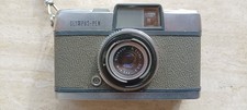 Appareil photo argentique OLYMPUS PEN "S" Compact 35 mm ( 72 poses ) poids: 400g