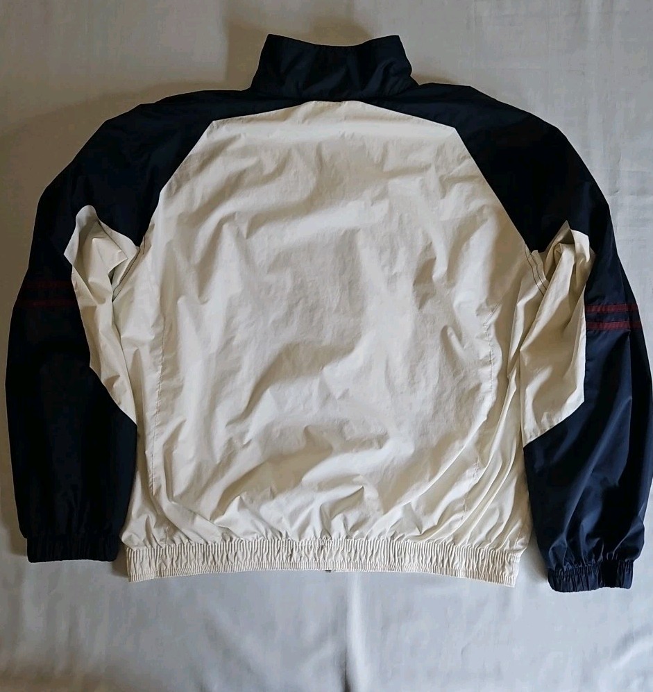 Picture 3 of 11