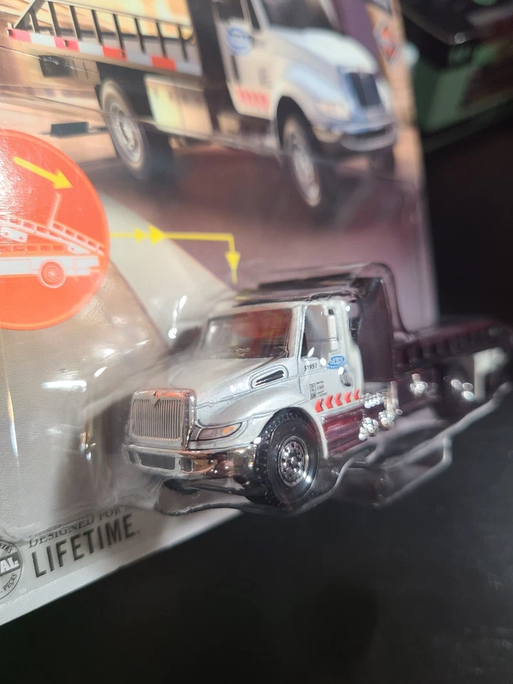 1/64 Matchbox Working Rigs International Durastar 4400 - Image 3 of 4