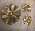 Vintage Gold Tone Floral 3D Brooch and Clip On Earring Set With Pearl Center — photo 1