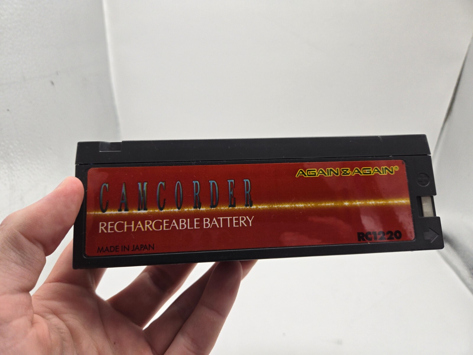 Rechargeable RC1220 Camcorder Battery Made in Japan Durable Long-Lasting-image