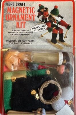 VINTAGE NOS 1980 FIBRE-CRAFT MAGNETIC ORNAMENT KIT #2517 SALLY SKIER