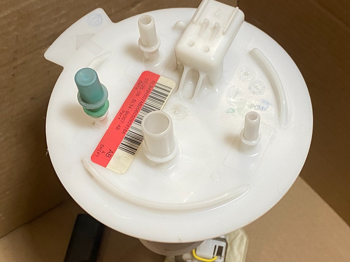 READ - Ford 5L3Z-9H307-AB Fuel Pump - 2005 2006 F150 & Mark LT 4.6
