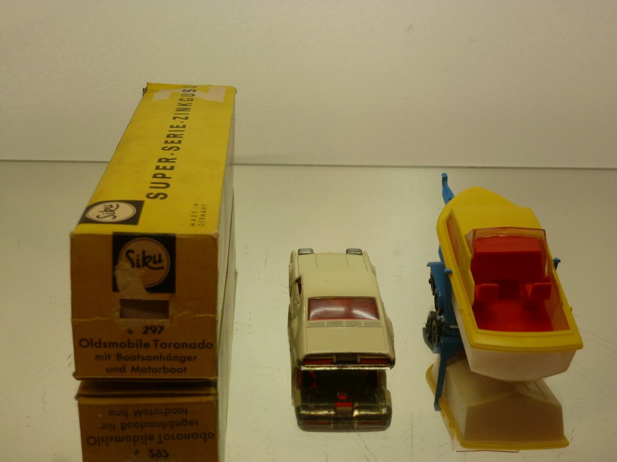 ミニカー SIKU V297 Oldsmobile Toronado Motorboot SIKU V297 Oldsmobile Toronado Motorboot - メルカリ