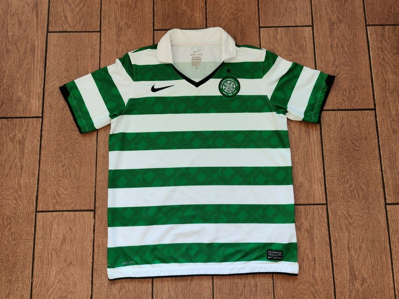 To play against Neymar... there is no recipe to stop him, just hope he is  not in his day.\, image size:1600x1200