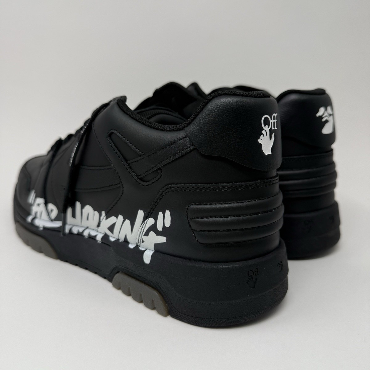 Off-White OOO 