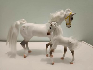 Grand Champions Feed n Nuzzle Mare & Foal "Bluegrass & Kentucky Son"