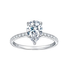1.5ct Pear Cut Lab‑Created Diamond Test Pass VVS1/D 18K Gold Engagement Ring