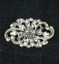 2.25" Vintage Clear Foiled Rhinestone Art Nouveau Style Brooch 