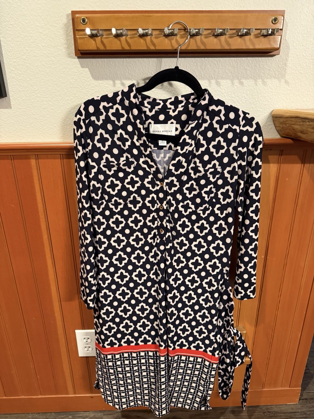 Donna Morgan Women's Three-Quarter Length Sleeve Dress Size 4