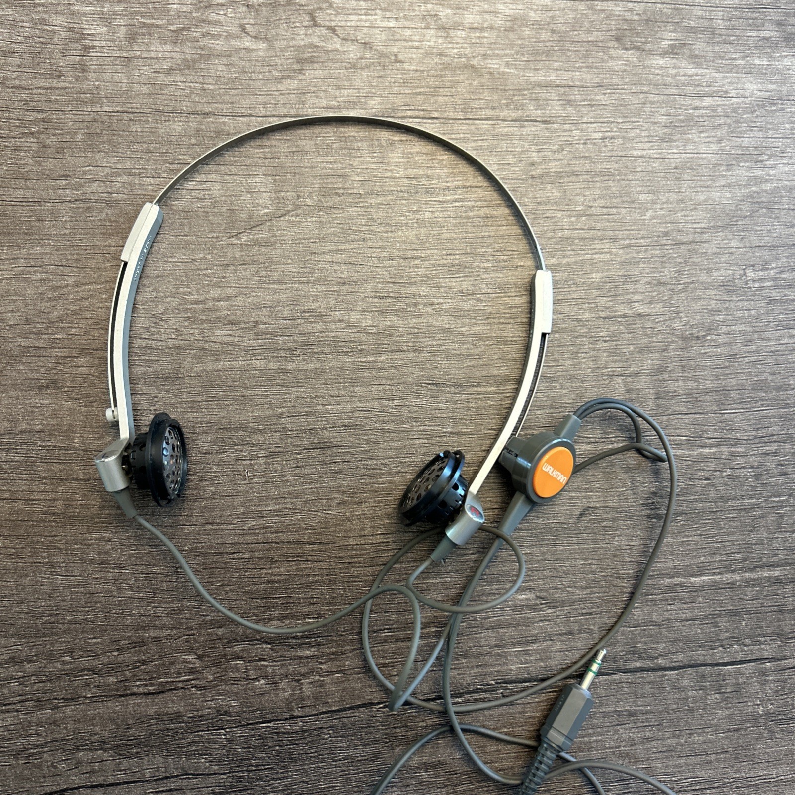 Sony MDR-4 vintage audio equipment - eBay listing photo 4
