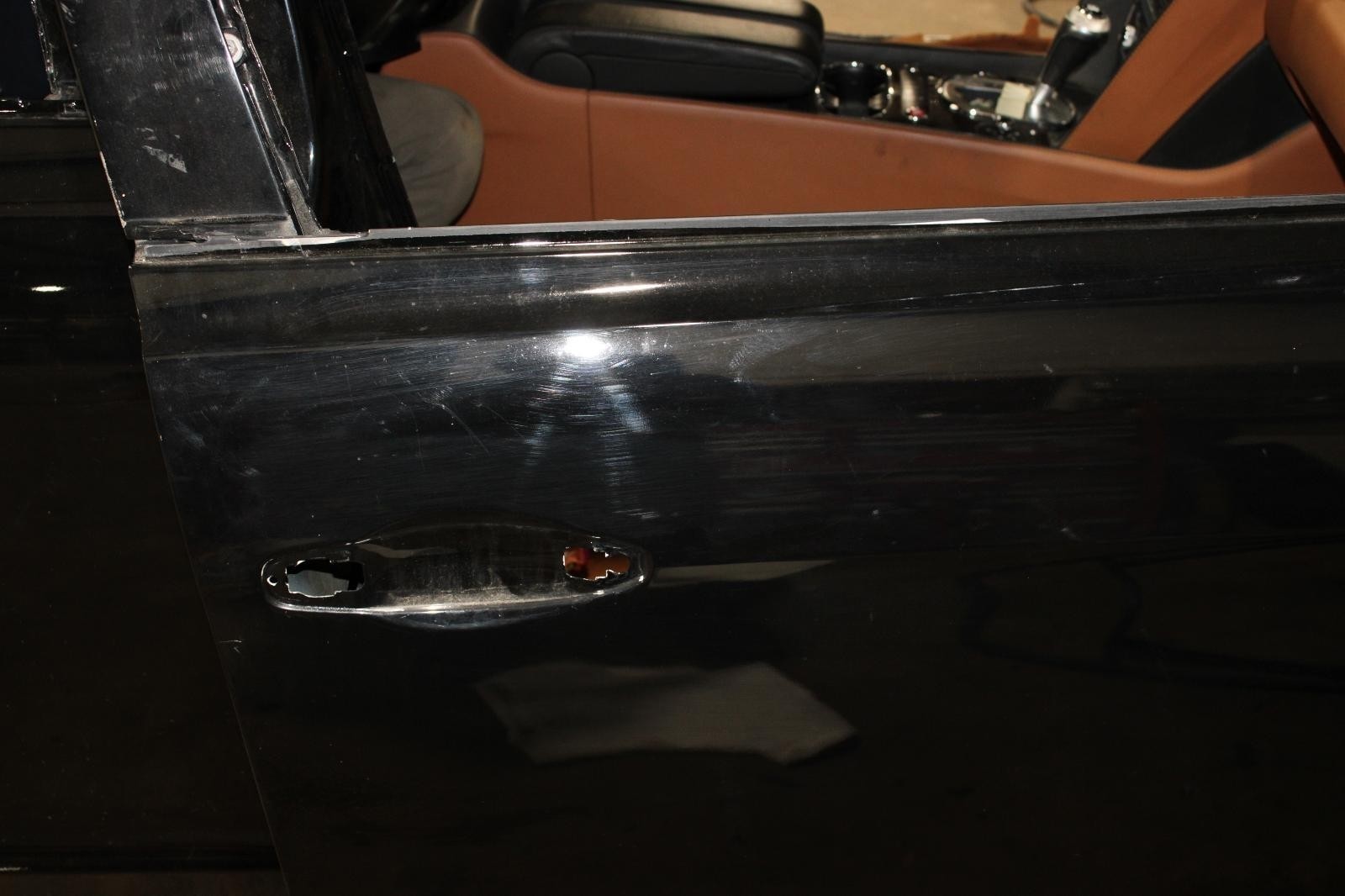 ⚠️SCUFFS⚠️ 14-18 Flying Spur Black Front Passenger Right RH Door Shell Panel OEM