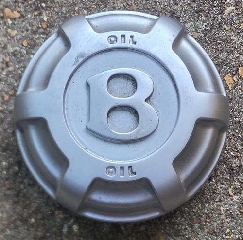 Bentley Continental GT 2011-2017 Oil cap Photo - $90