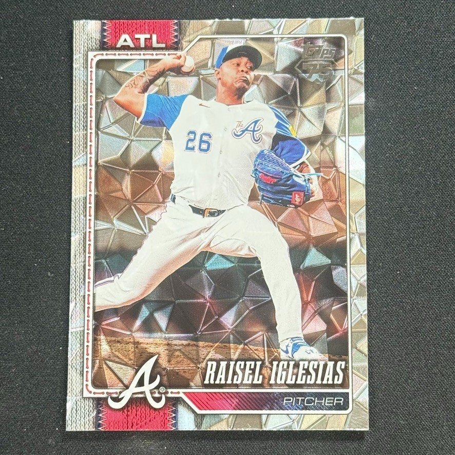 2026 Topps Series 2 - Raisel Iglesias #396 Diamante 