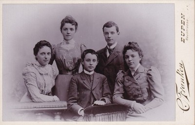 KAB - nice group of people - Eupen around 1900