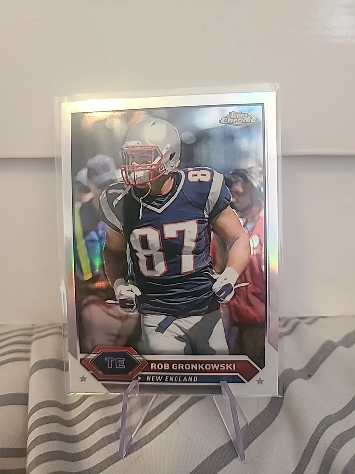 Rob Gronkowski - 2023 Topps Composite - Chrome - Silver Refractor #27 - Image 2 of 3
