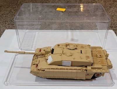 TAM35274 1:35 Tamiya British Challenger 2 Main Battle Tank Desertised OIF #35274
