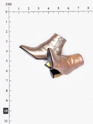 HOTTOYS 1:6 Scale MMS565 Birds of Prey Harley Quinn - Gold Heeled Boots - Picture 2 of 3