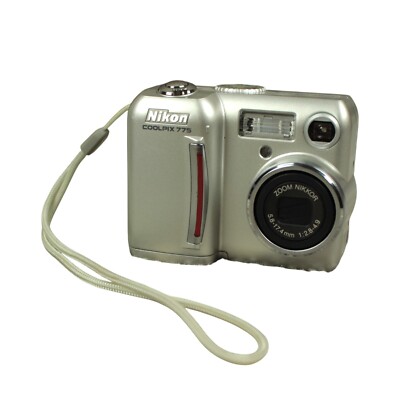 Nikon COOLPIX 775 2.0MP Digital Camera UNTESTED With Original Box