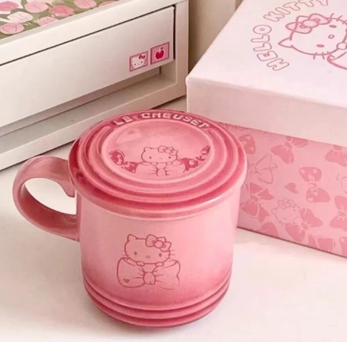 Set Complet Le Creuset Hello Kitty Limited Edition - Rose - Occasion Bon état