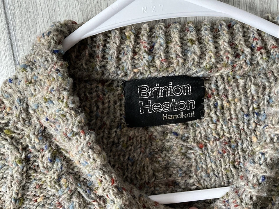 Suéter tejido a mano Brinion Heaton LS - 100 % pura lana nueva Inglaterra para mujer pequeño Foto 3 de 4