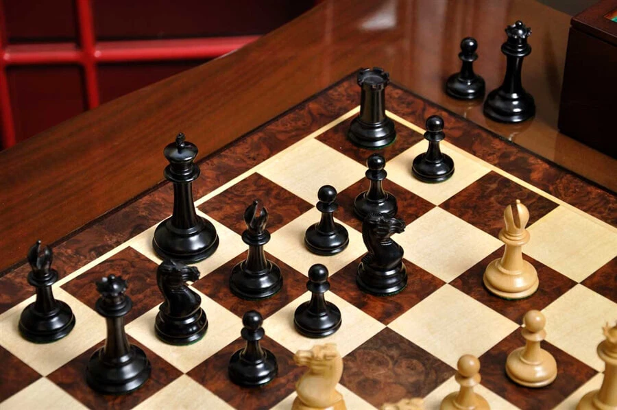 The Harrwitz Luxury Chess Set - Pieces Only - 3.5" King - Genuine Ebony - Image 4 of 4