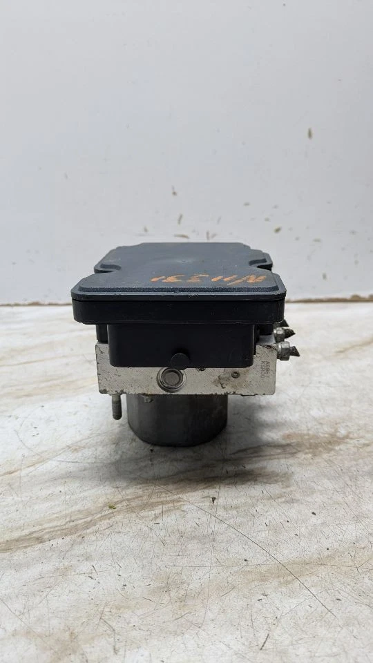 Used ABS Pump and Motor Assembly fits: 2013 Subaru Xv crosstrek Pump 2.0 Grade A - Imagem 3 de 4
