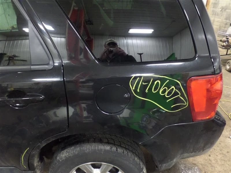 Moldeo de panel basculante TRIBUTE 2011 9862691 Foto 2 de 4