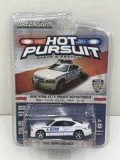 Greenlight 2010 Dodge Charger NYPD Hot Pursuit Series 12 Police Car