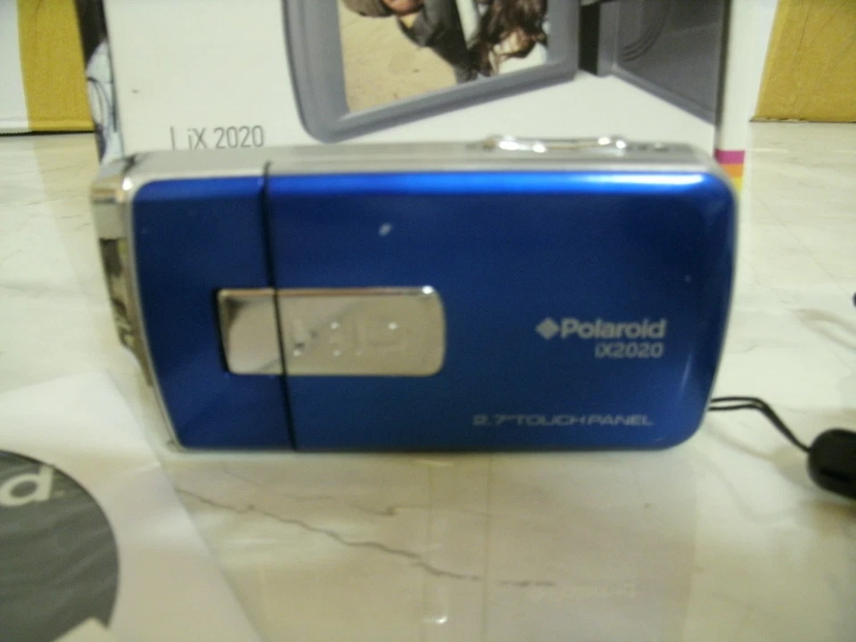 Polaroid 2.7'' Touch Panel Blue Digital Camera Model IX2020 with Box & Cables CD - Image 2 of 4