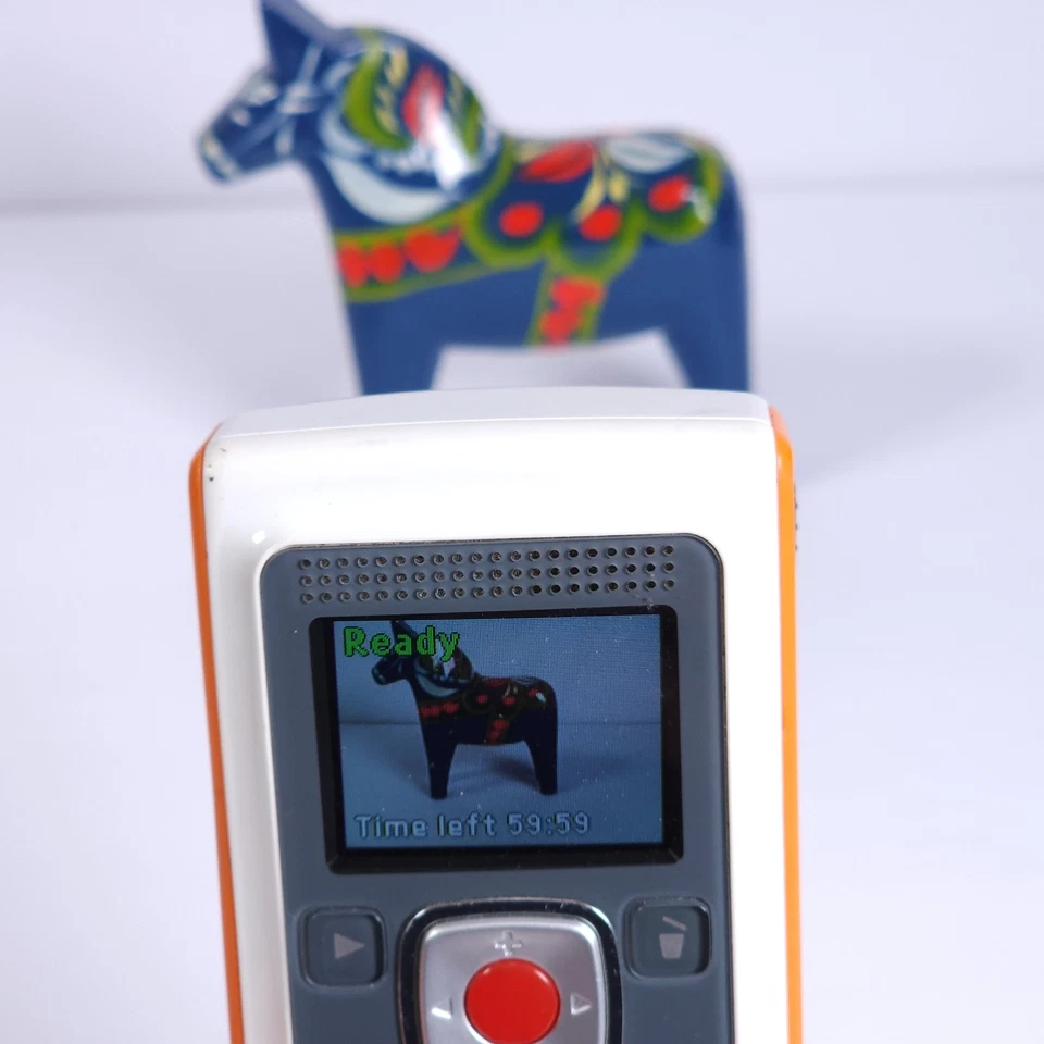 Vintage Flip Video F260N Flash Media Pocket Camcorder TESTED Orange - Image 3 of 4