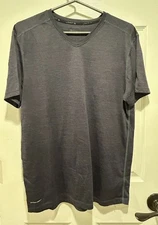 Layer 8 T-Shirt Size Large Charcoal Gray V-Neck Short Sleeve pullover Qwick Dry