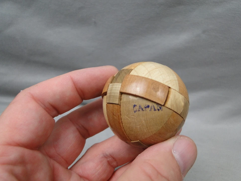 Vintage JAPAN Wooden Kumiki Puzzle Lot Burr Cube Globe Sphere Animal Shape - Image 3 of 4