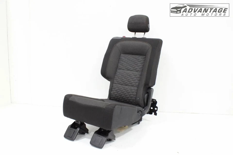 Chevrolet Equinox 2018-2021 lado trasero derecho segunda fila asiento negro OEM Foto 2 de 4