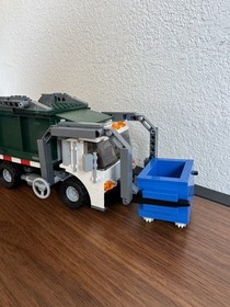 LEGO Toy Story: Garbage Truck Getaway (7599) 99% Complete No Box One Manual