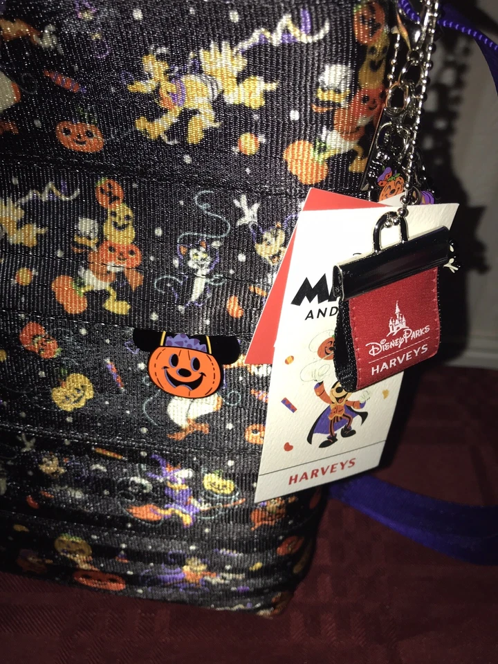 Bolso Bandolera Disney Parks Harveys Halloween Mickey & Friends - NUEVO 2021 Foto 3 de 4