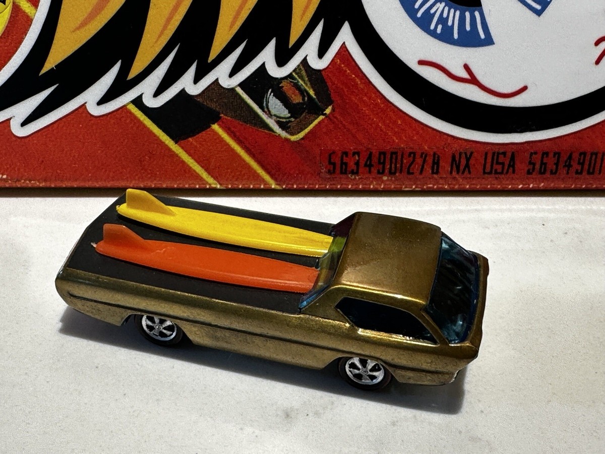 Mega RARE! 1968 HOT WHEELS REDLINE Gold Deora HK PAINTED