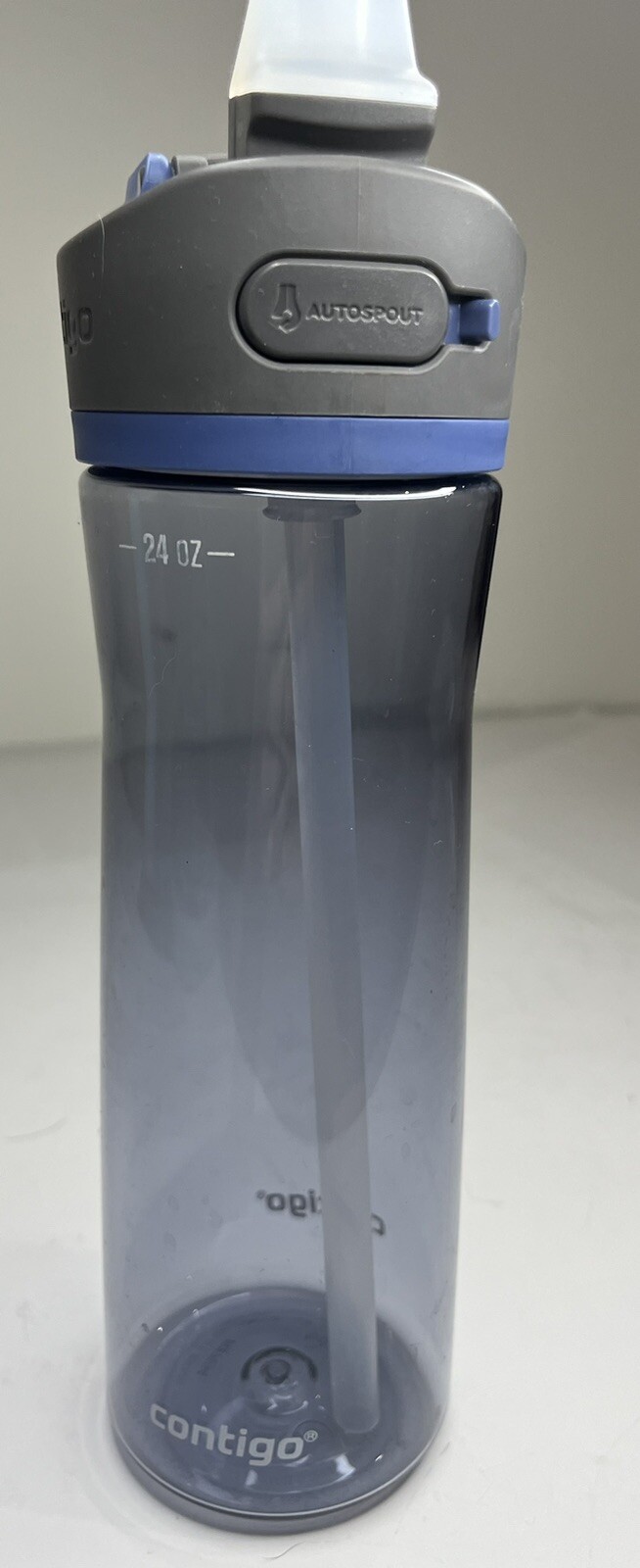 Contigo BPA-free  water bottle 24 oz, Grey Sports Workout Yoga Hydration Outdoor
