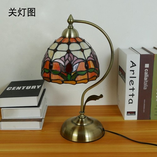 Tiffany Style Stained Glass Beige Vintage Shade Desk Bedside Table Lamp - Picture 12 of 40