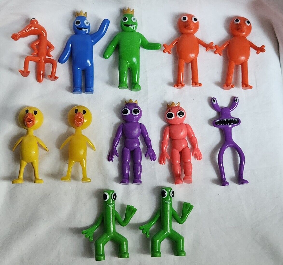 Rainbow Friends Roblox Game Surrounding Roblox Rainbow Friends Set of 12  Collectible Figure