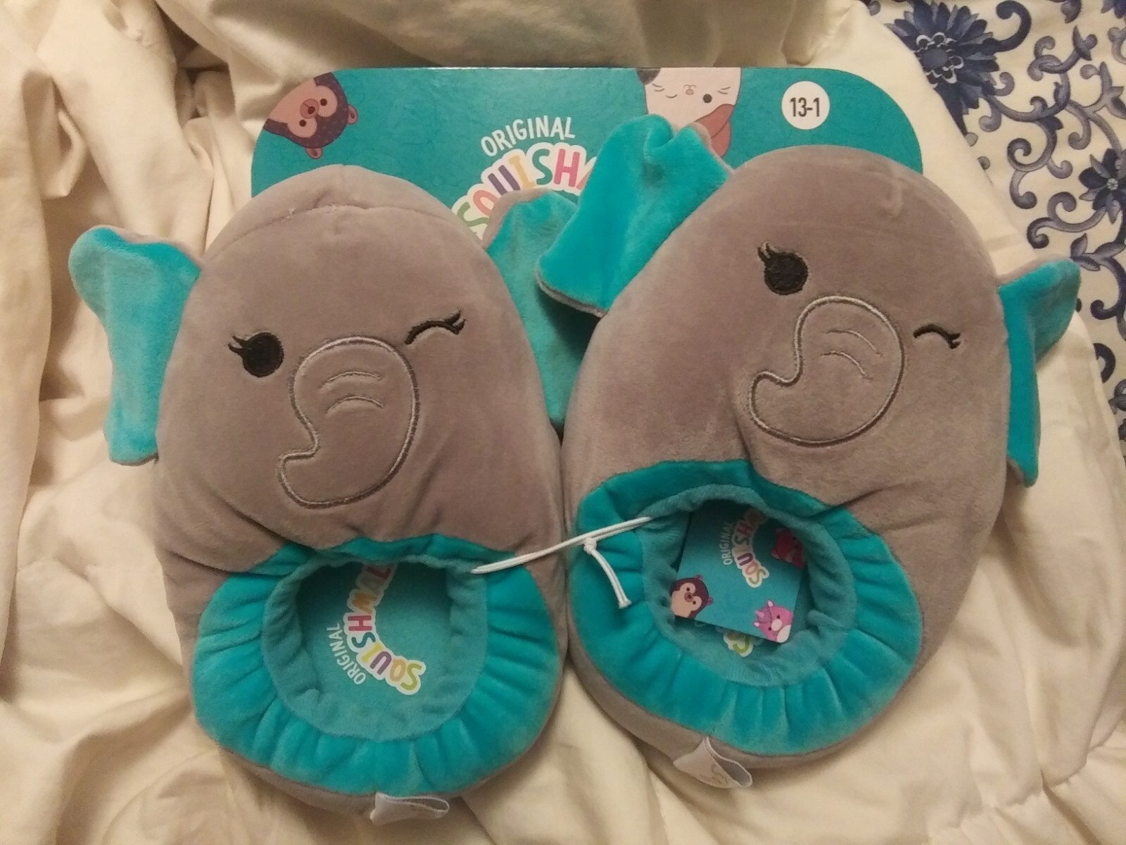 APL SQUISHMALLOW CHERISH the Elephant PANTOFOLE bambini taglia 11 12 KELLYTOY NUOVE CON ETICHETTE RARE HTF