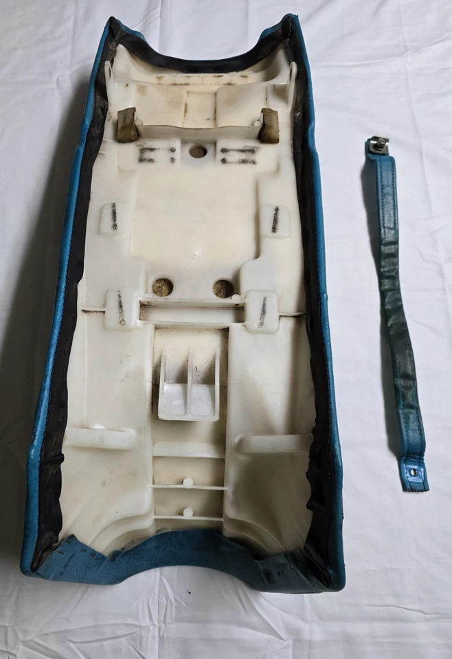 Yamaha XT350 1991 montaje de asiento verde azulado fabricante de equipos originales Foto 4 de 4