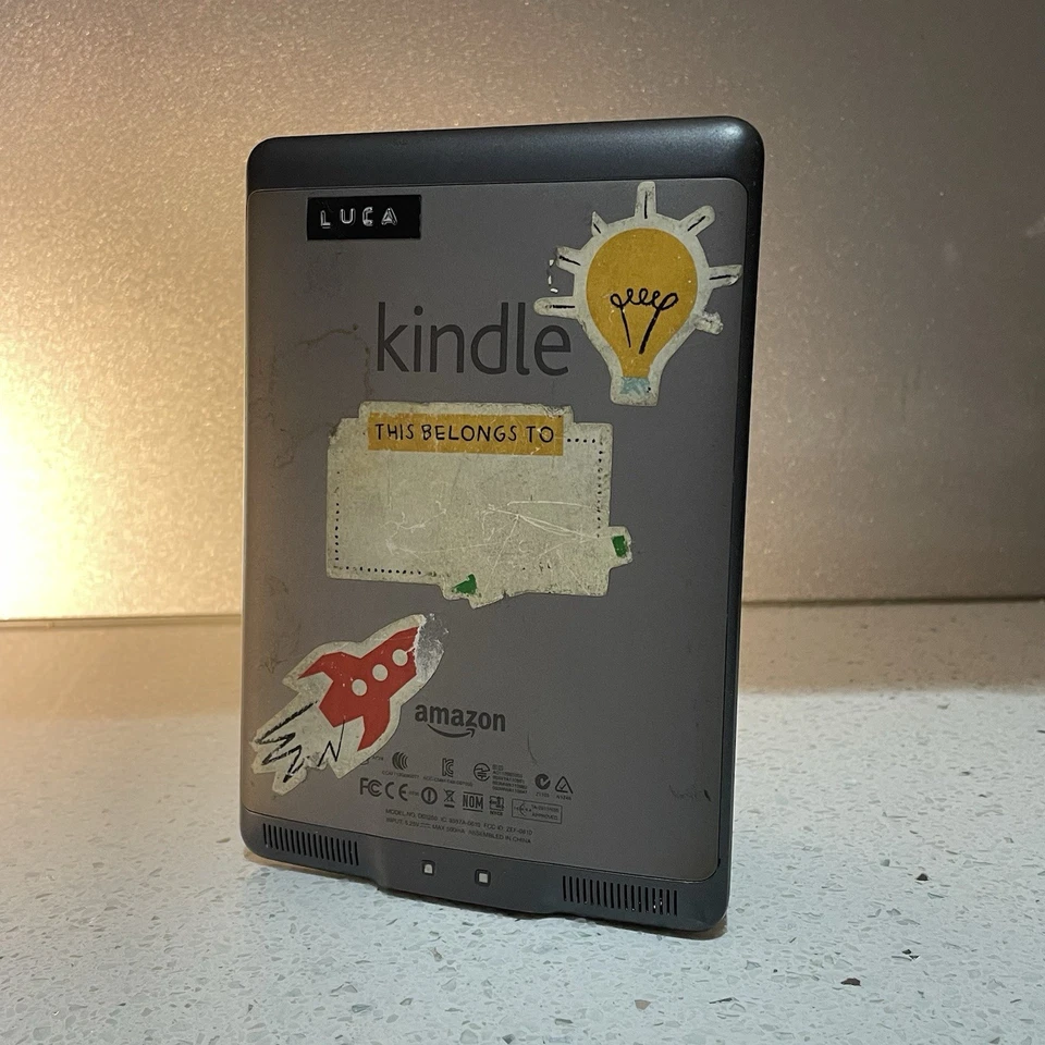 Amazon Kindle Touch Graphite D01200 4th Generation - Image 2 of 4