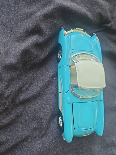 Signature Models 1/32 1957 Corvette Blue and White Roll-back and Go Model Car - Picture 2 of 6