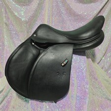 17.5 2A Voltaire Stuttgart with Large knee bl...