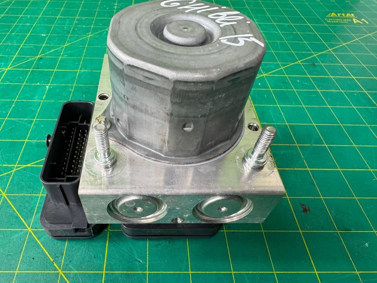 14-17 Maserati Ghibli Anti Lock ABS Brake Pump Module Unit 670031589 OEM
