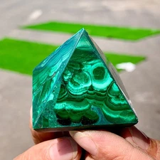 74G Natural malachite Pyramid Chakra Treatment Energy Stone Generator Spiritual