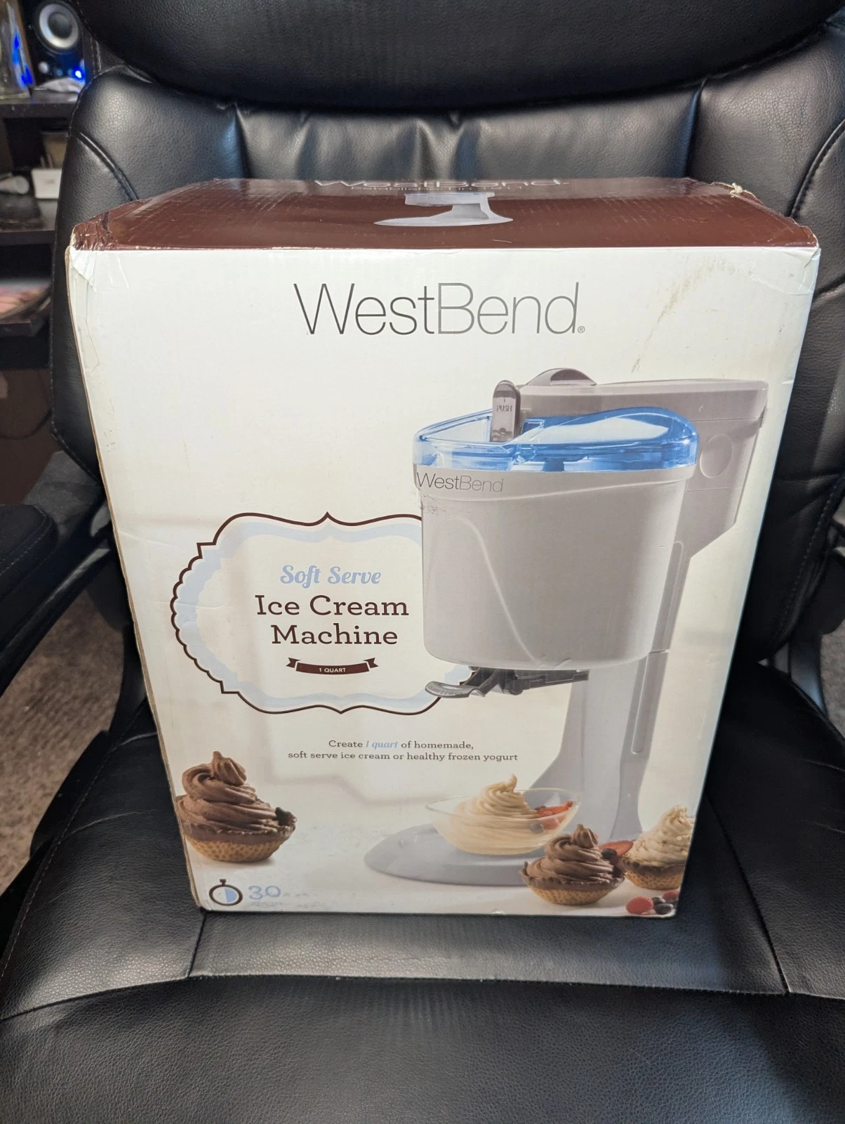 WestBend Soft Serve Ice Cream Machine 1 Quart
Opens in a new window or tab